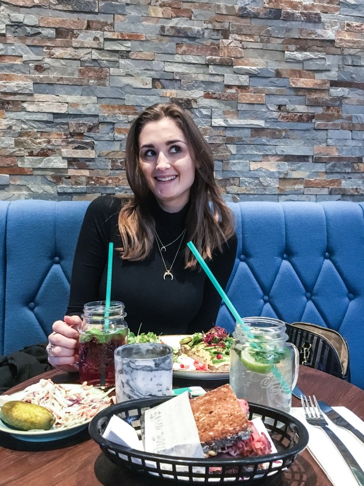 20170205_144234883_iOS