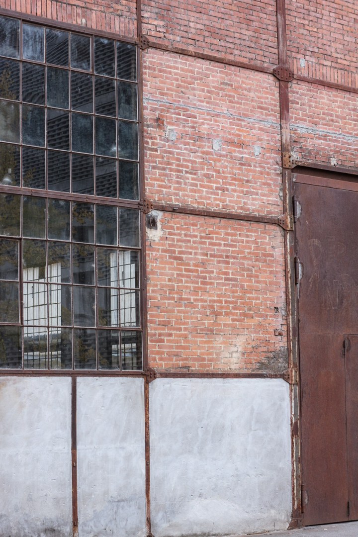 Striped_Leather_Look-22